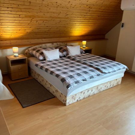 Afamado Apartman Fisli Хевиз Экстерьер фото