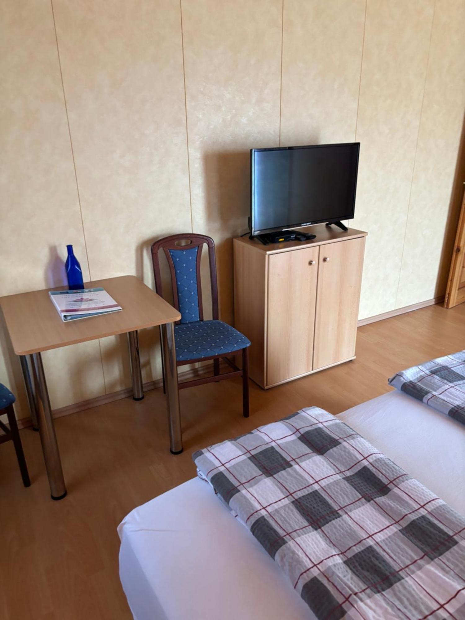 Afamado Apartman Fisli Хевиз Экстерьер фото