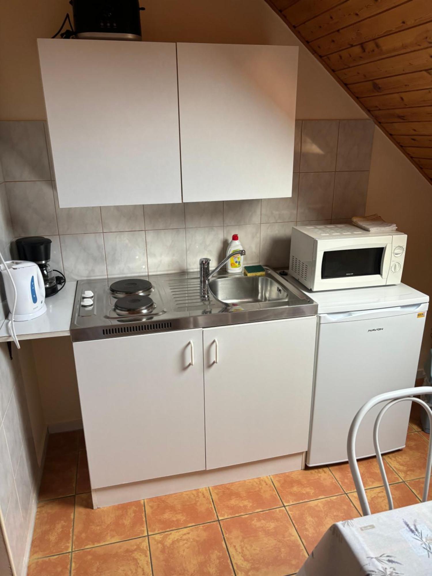 Afamado Apartman Fisli Хевиз Экстерьер фото