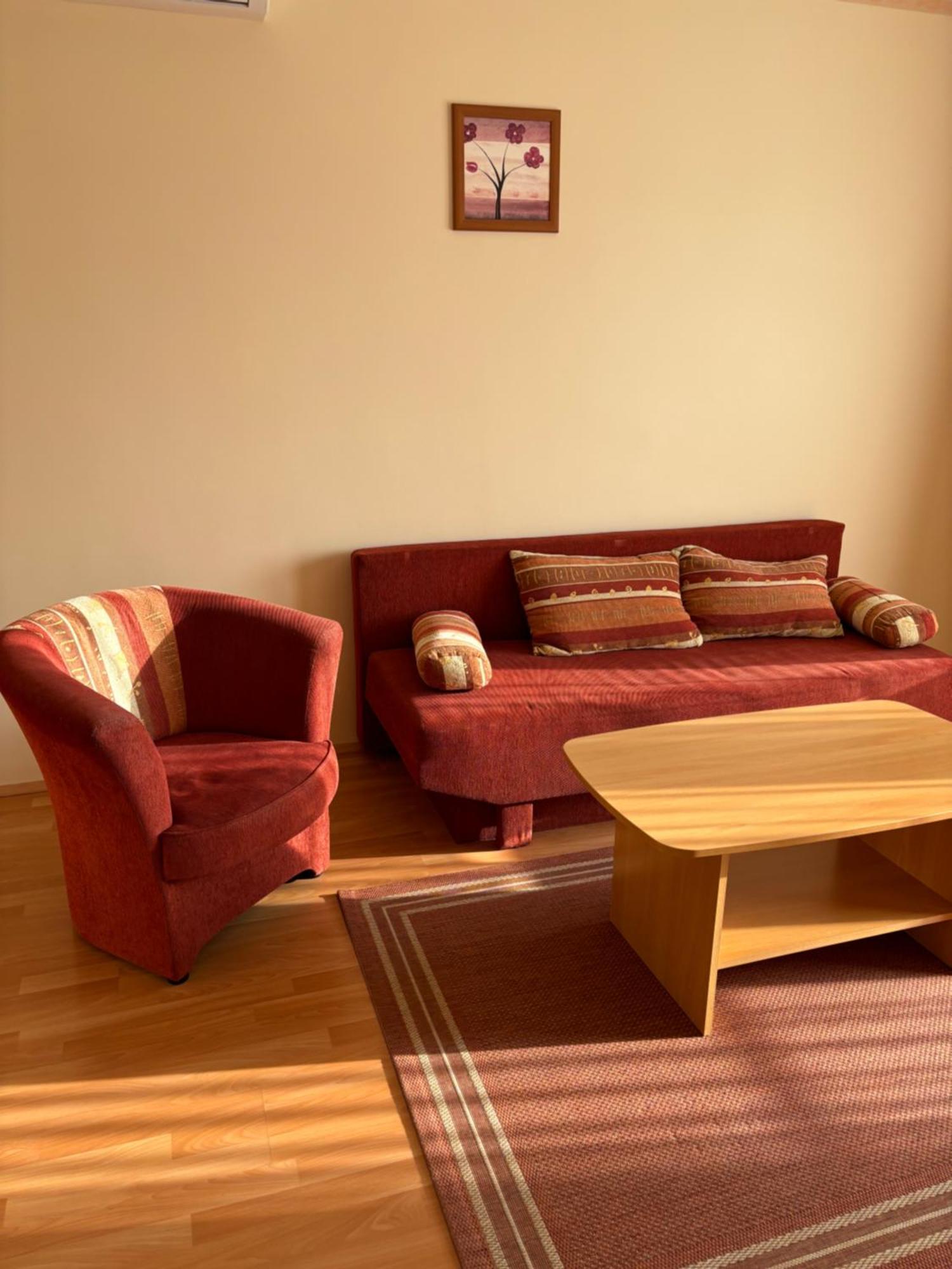 Afamado Apartman Fisli Хевиз Экстерьер фото