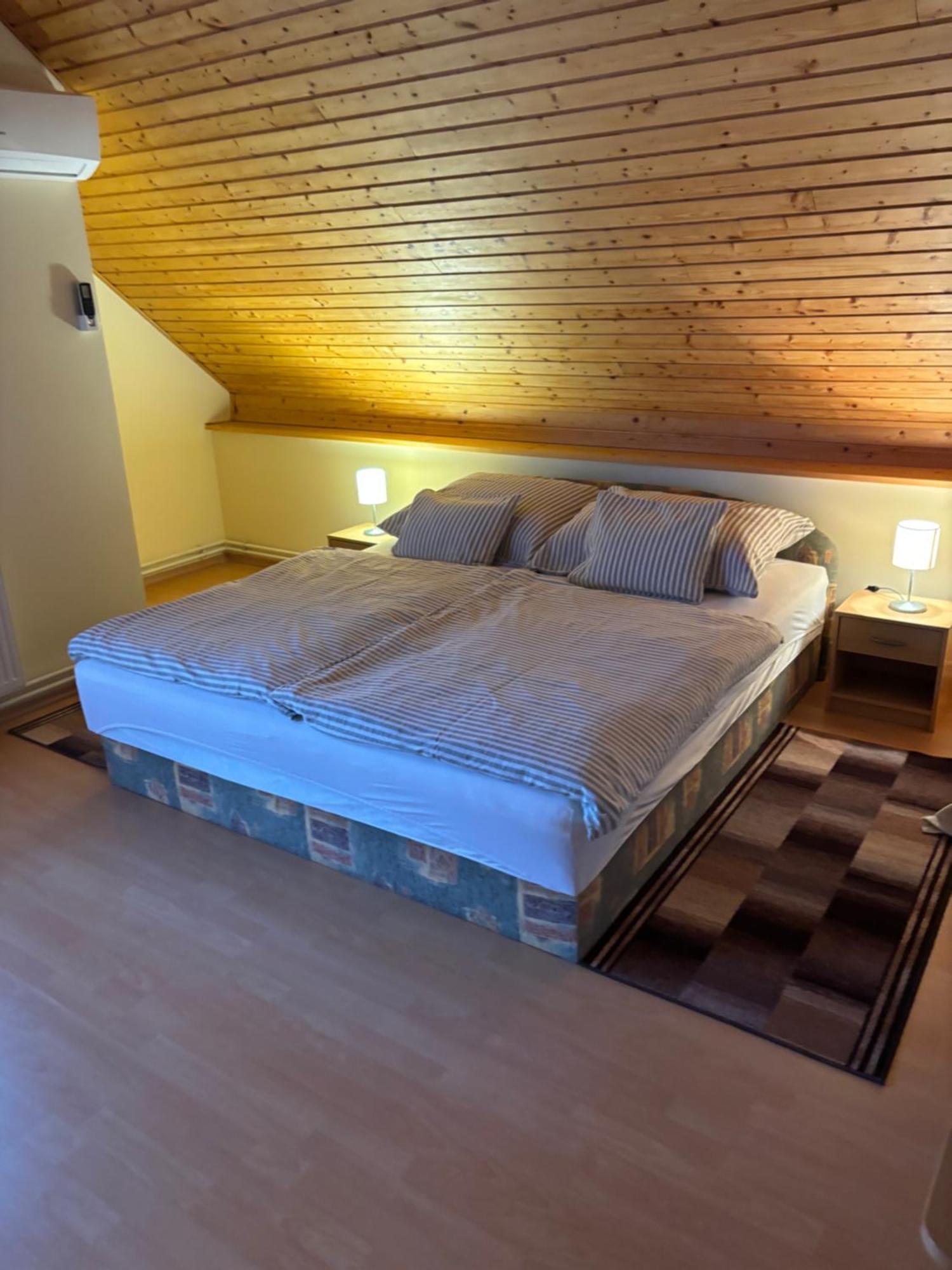 Afamado Apartman Fisli Хевиз Экстерьер фото