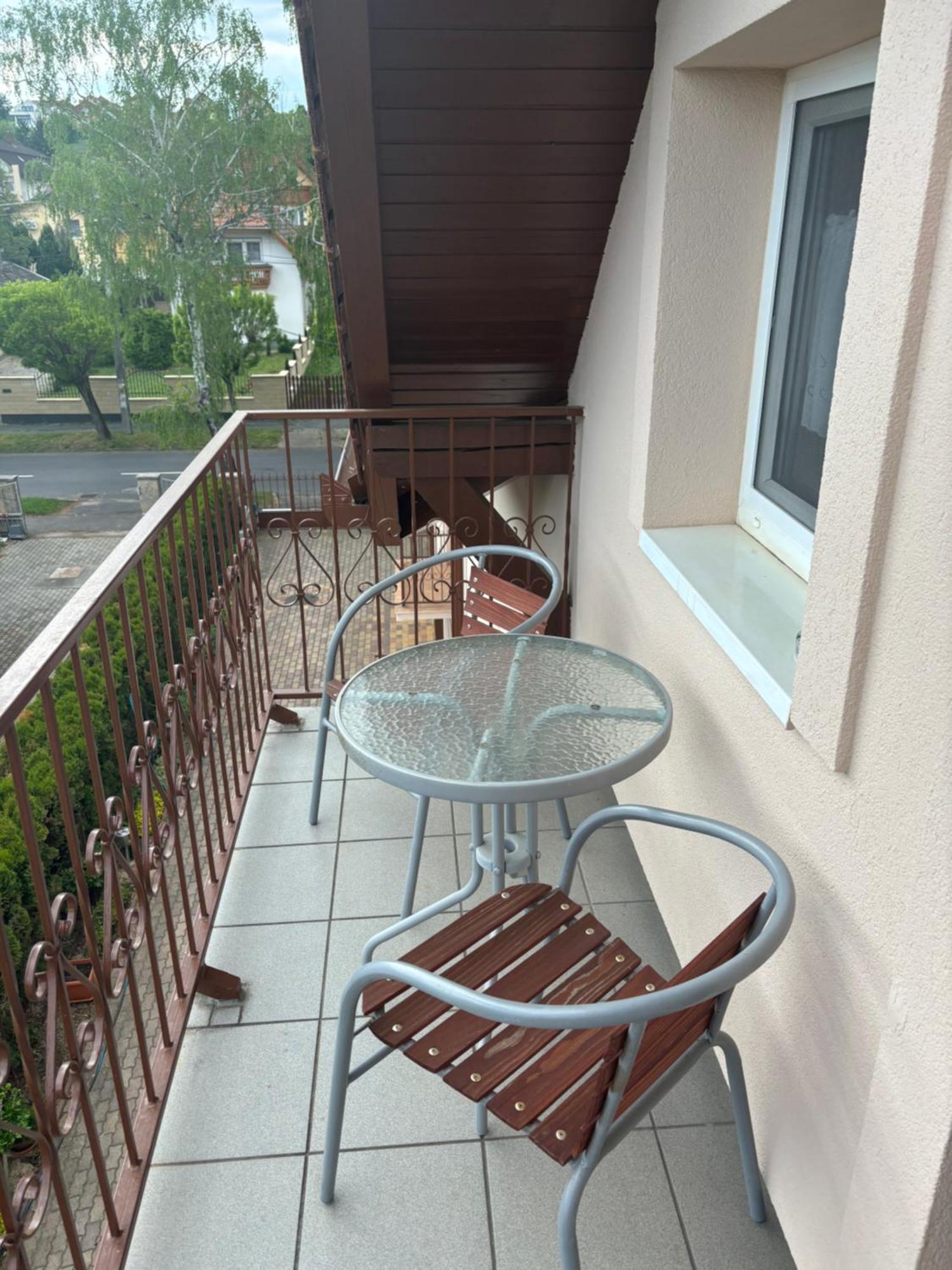 Afamado Apartman Fisli Хевиз Экстерьер фото